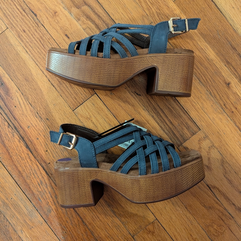 House of Harlow 1960 Blue Strappy Platform Sandals